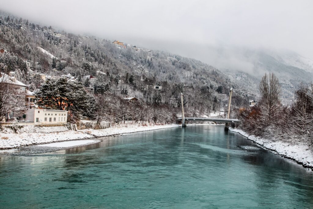 Atlas Limousine J.O. - luxury limousine service in Switzerland