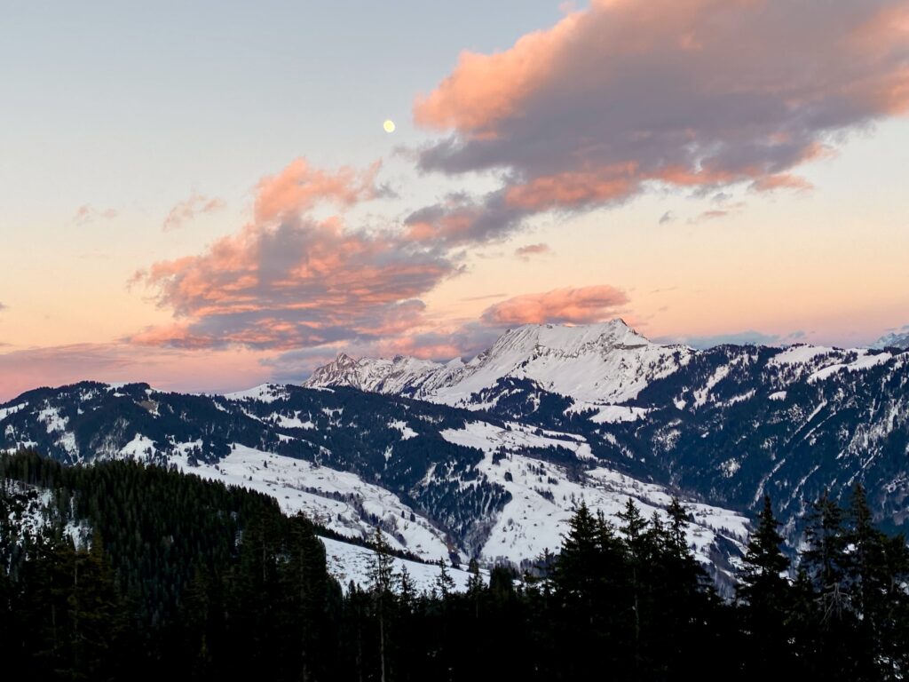 Atlas Limousine J.O. - luxury limousine service in Switzerland