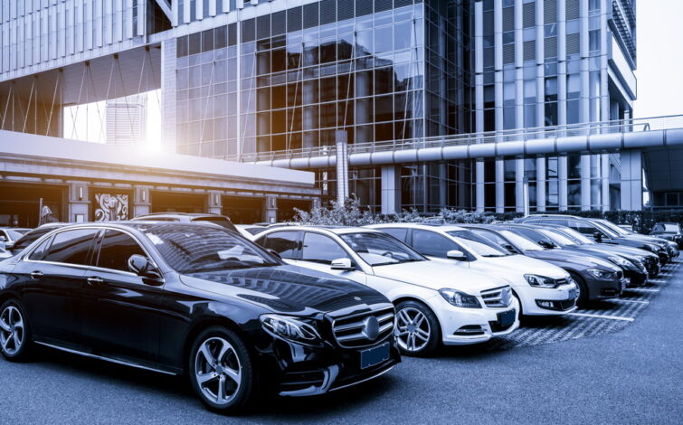 Luxury Limousine Services in Gstaad - Limousine and Taxi Services in Gstaad